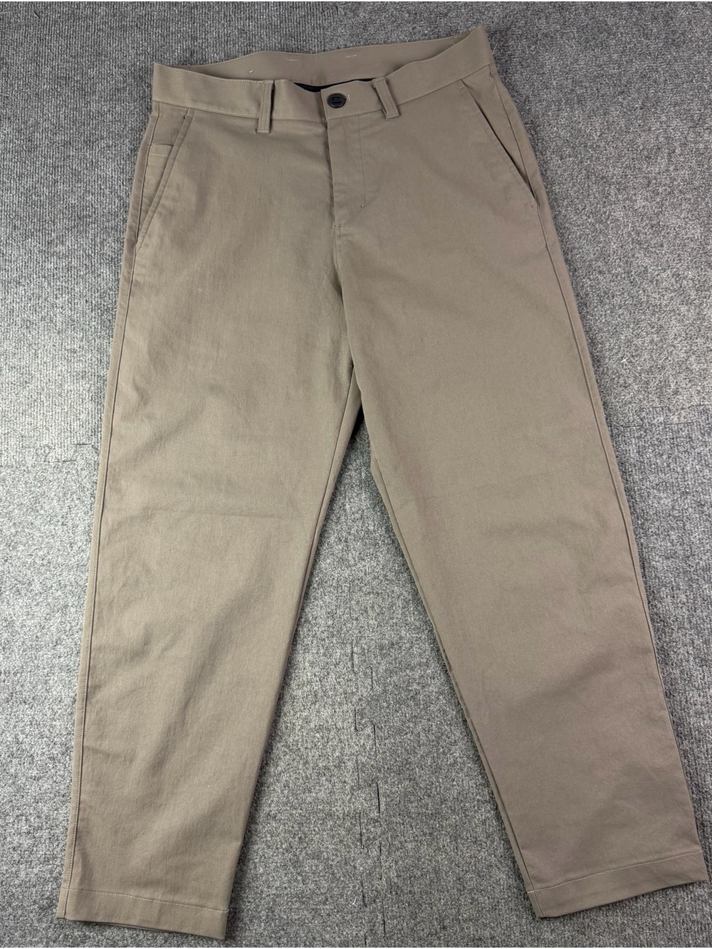 Lululemon ABC Relaxed Fit Mens Chino Pants Size 32x28 Brown